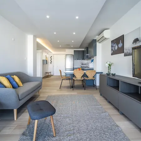 Apartman Deluxe Seaview San Ġiljan